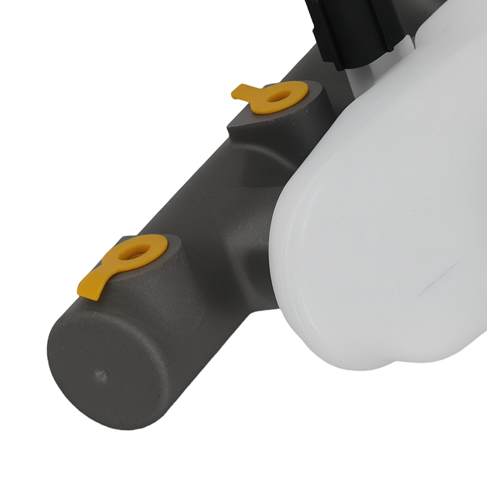 Brake Master Cylinder w/Reservoir for Ford Mustang V6 3.8L 1999-2004 M390518