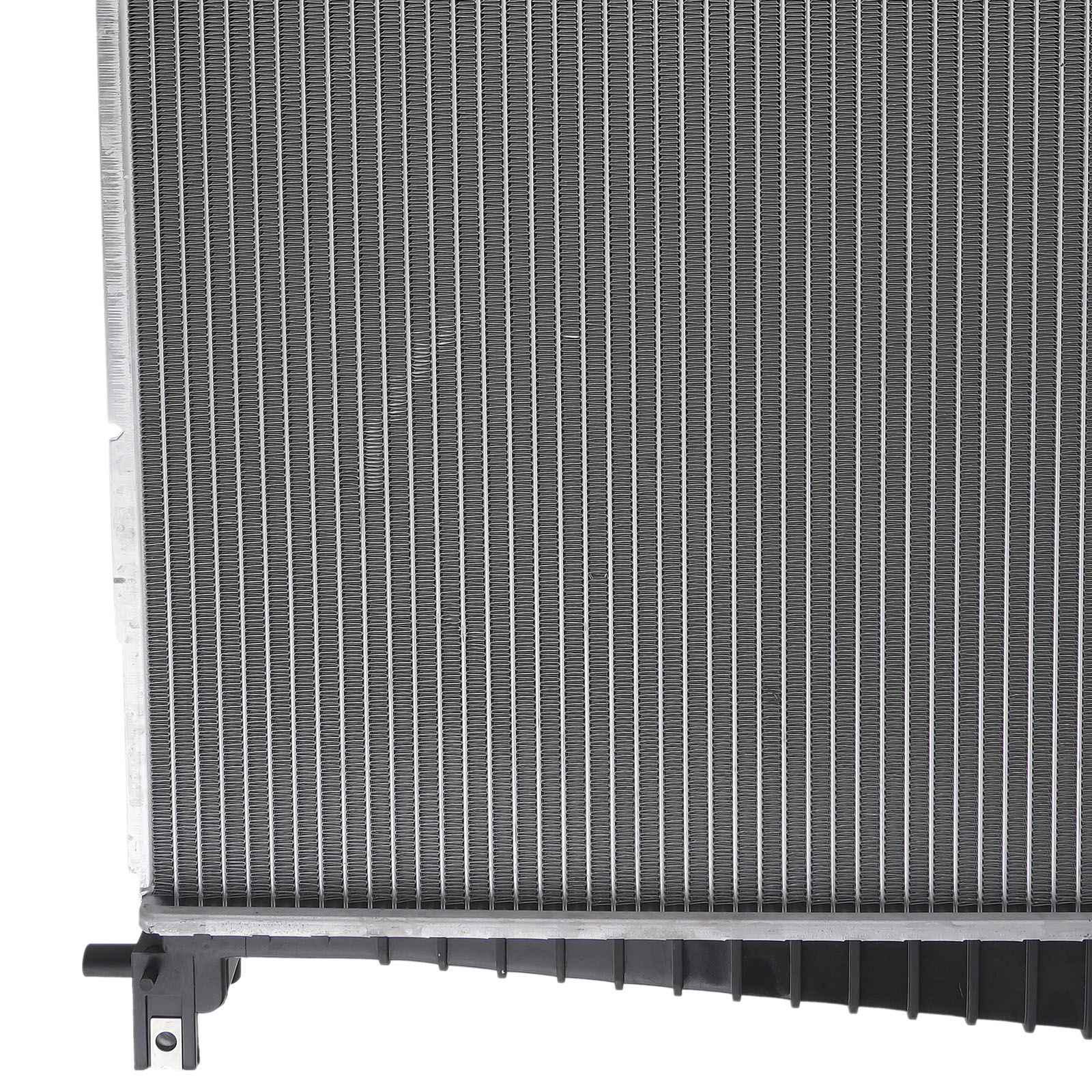 Engine Bay Radiator for Ford Windstar Freestar 3.0L 3.8L 99-03 RAD2258