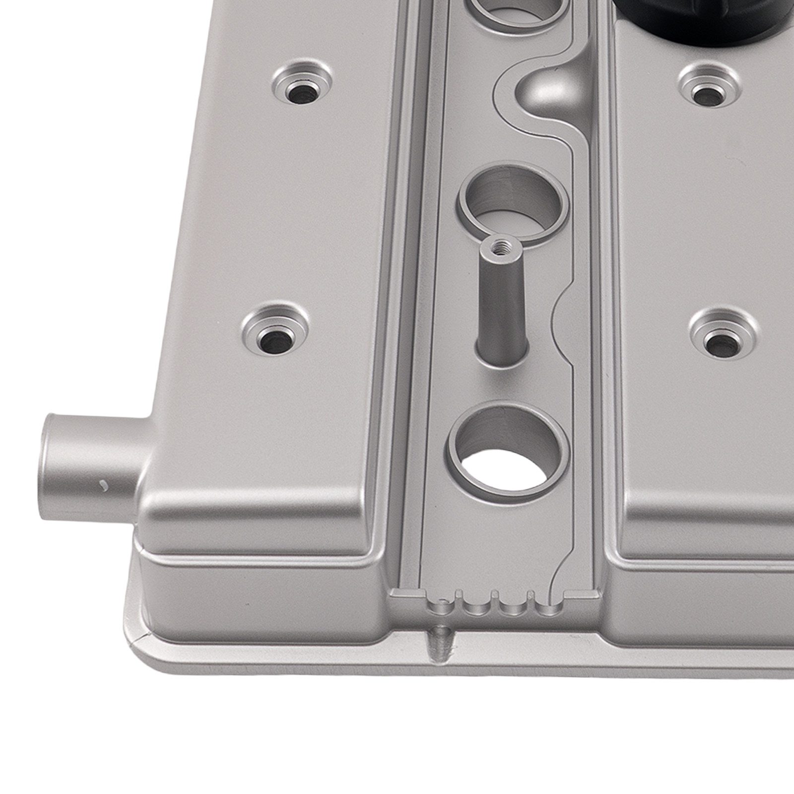 Engine Valve Cover for Suzuki Forenza 2.0L 2004-2005 90501942 Silver