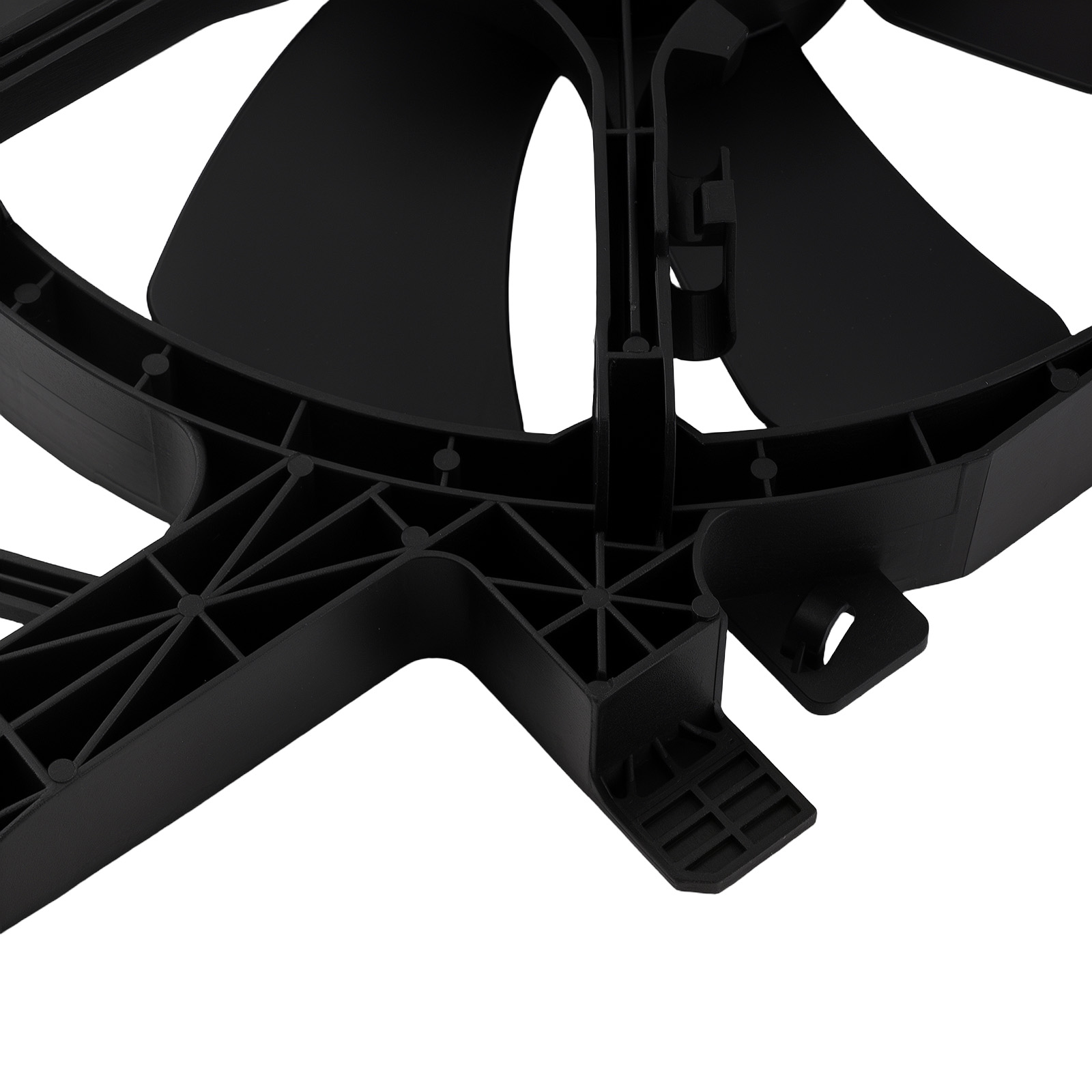 Radiator Cooling Fan for Nissan Frontier 2.5L 2005-2008 621387 92120ZL00A