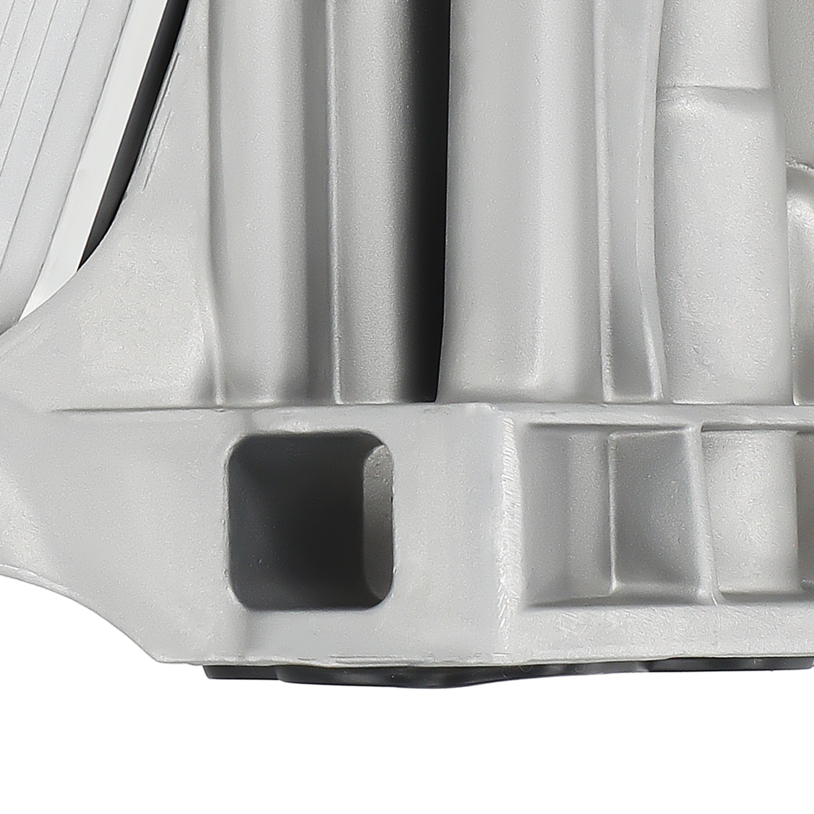 1 x New Engine Oil Filter Housing for BMW 230i xDrive Base 2.0L 330e Aluminium