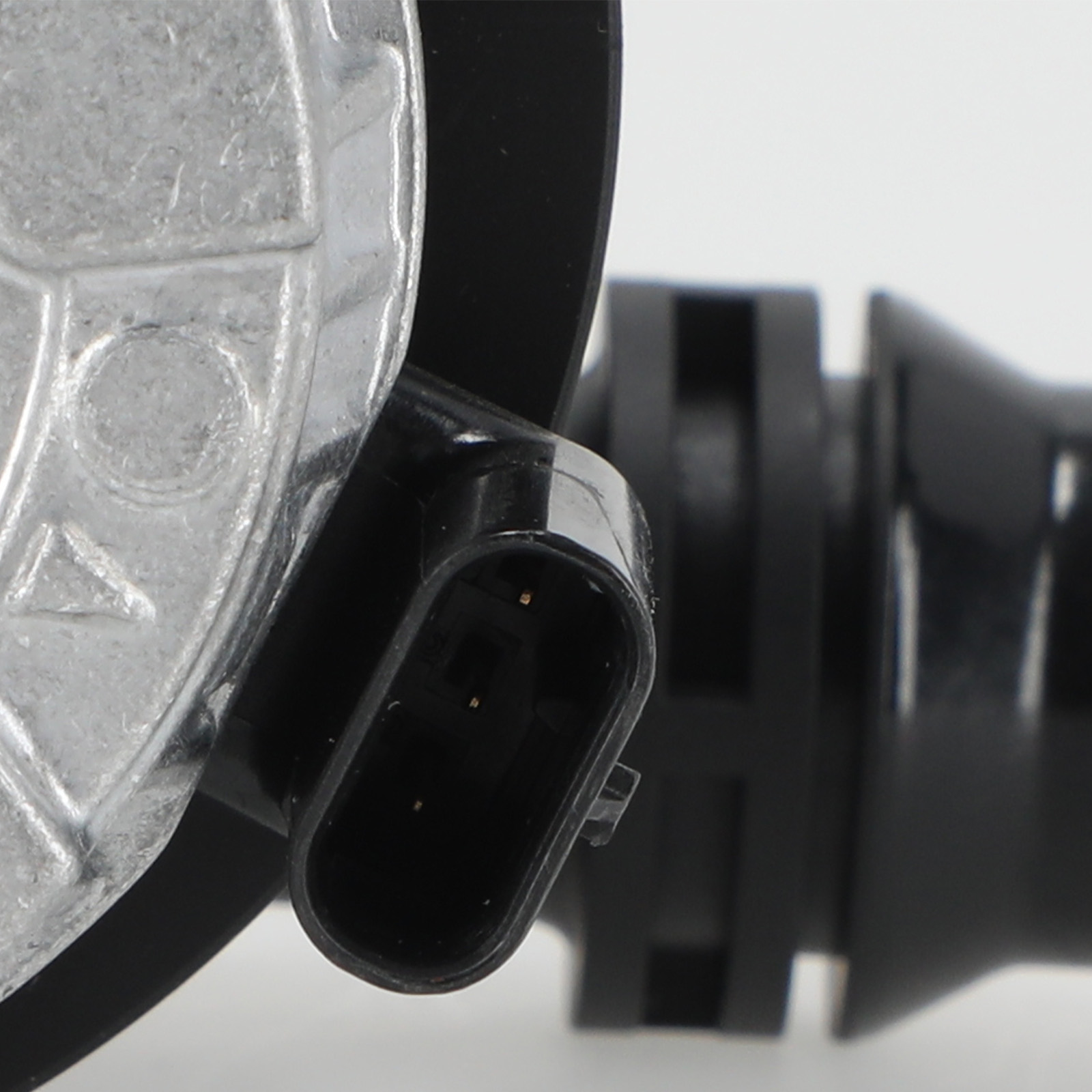 Elektrische Wasserpumpe for Benz CA/B/C/E/S-Klasse 2013-2024  A0392024050