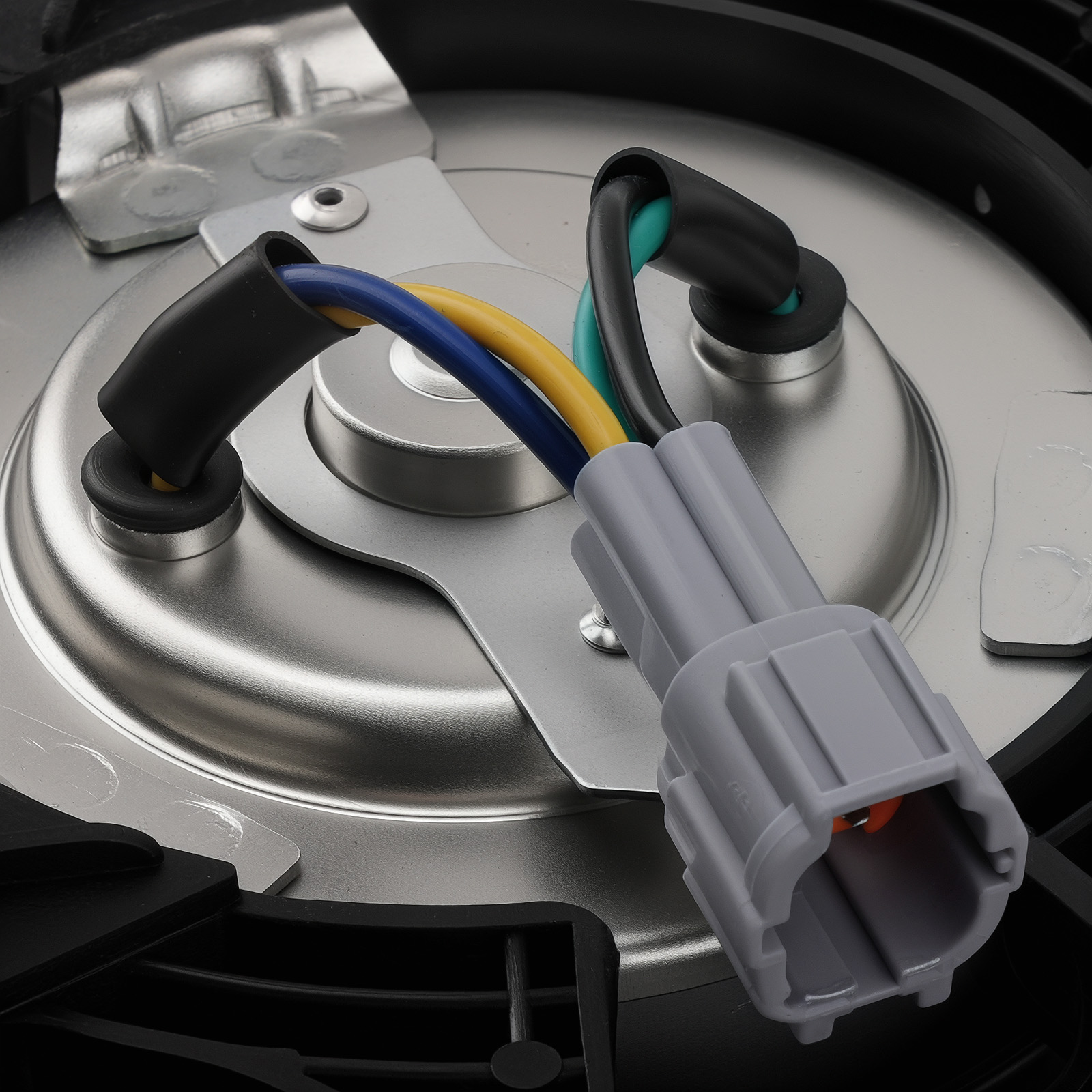 Radiator Cooling Fan for Nissan Frontier 2.5L 2005-2008 621387 92120ZL00A