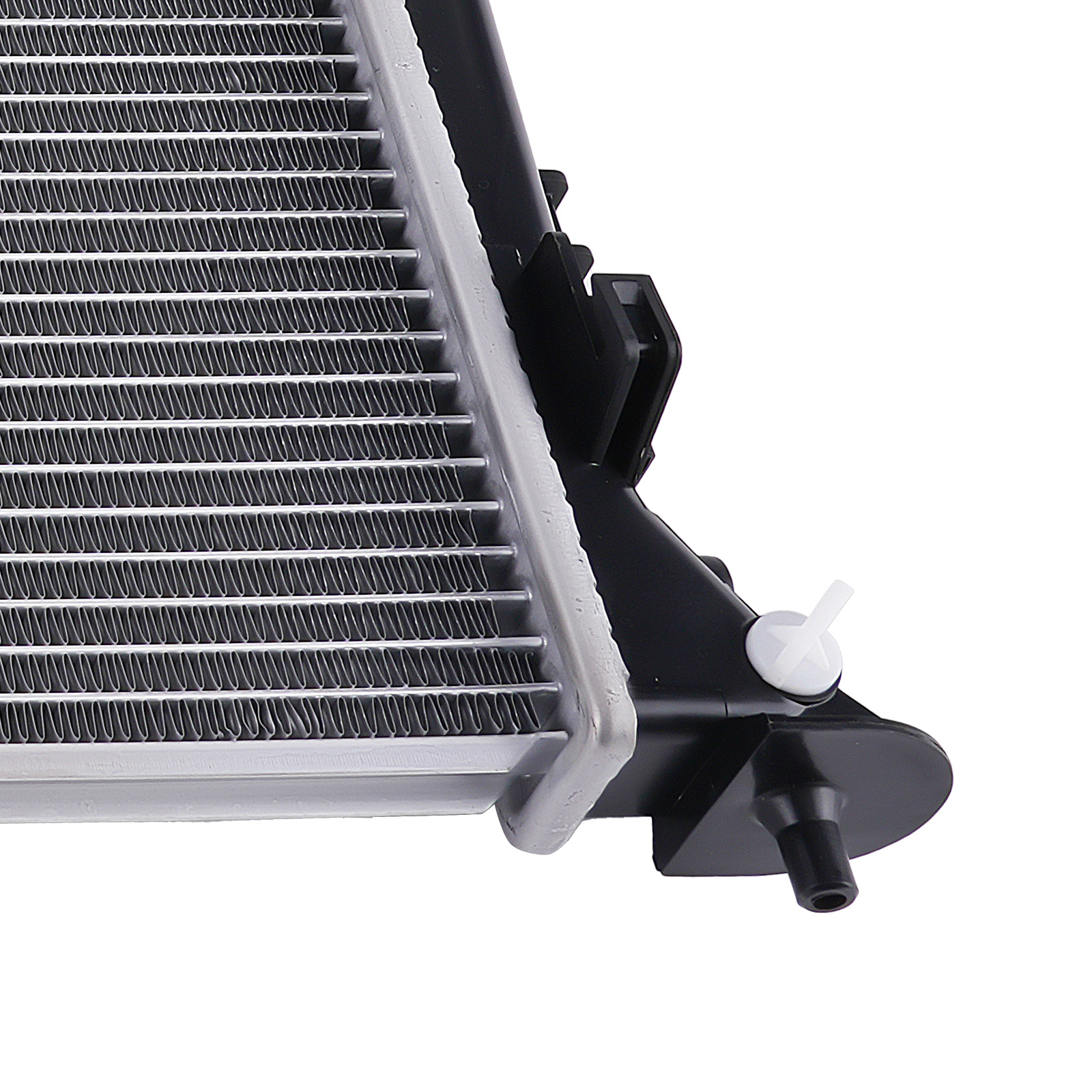 Aluminum Radiator for Hyundai Tucson 2.0L 2.4L 2016-2021 8013576 Replacement