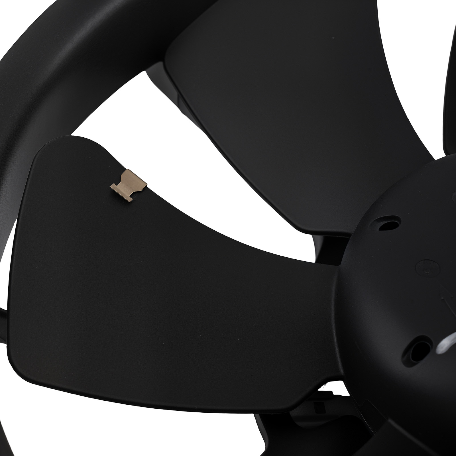 Radiator Cooling Fan for Nissan Frontier 2.5L 2005-2008 621387 92120ZL00A